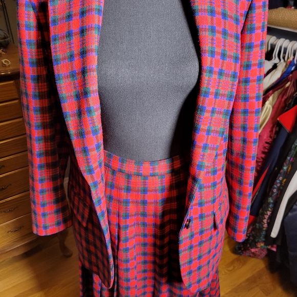 VINTAGE 70'S PENDELTON MCDUFF TARTEN PLAID WOOL PLEATED SKIRT SUIT - Picture 12 of 14